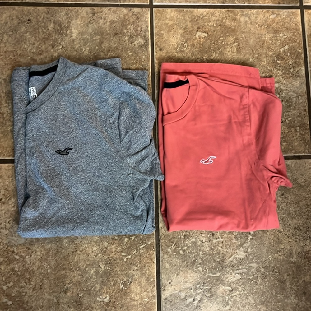 Hollister t’s